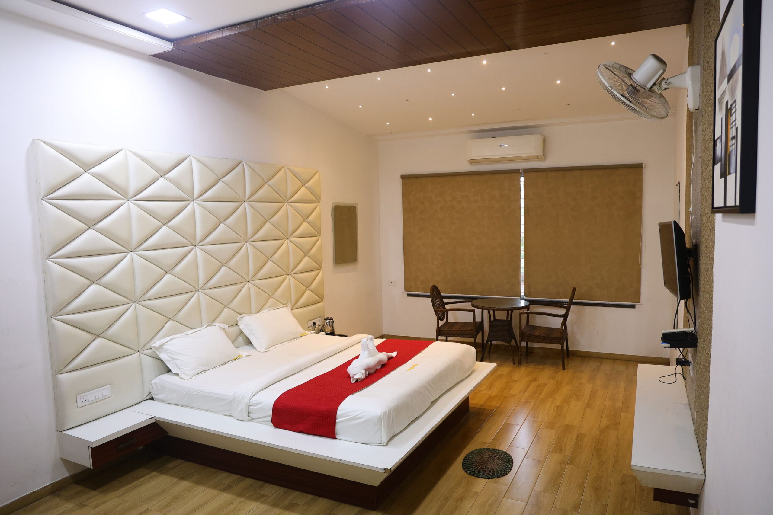 waghville resort room